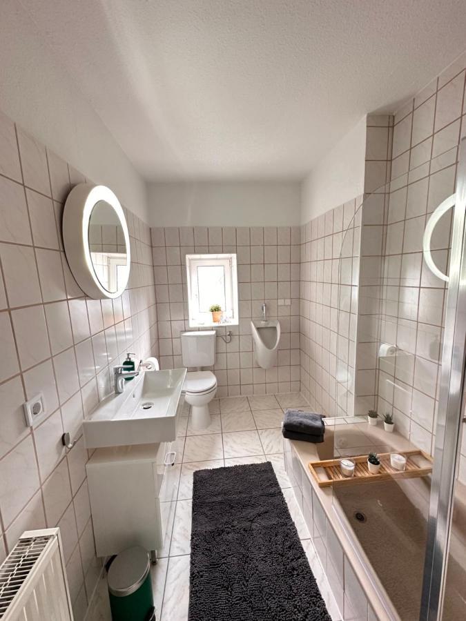 Appartement Auhagen - Kueche, Badewanne, Regendusche, Netflix Buitenkant foto