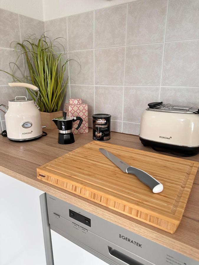 Appartement Auhagen - Kueche, Badewanne, Regendusche, Netflix Buitenkant foto